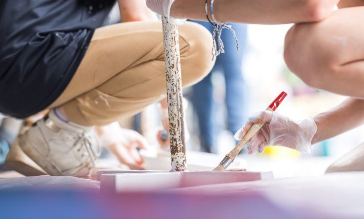 2024-07-25_Chantier-Jeunes-Réparation-Vélo-Peinture-Poteaux-Web-7